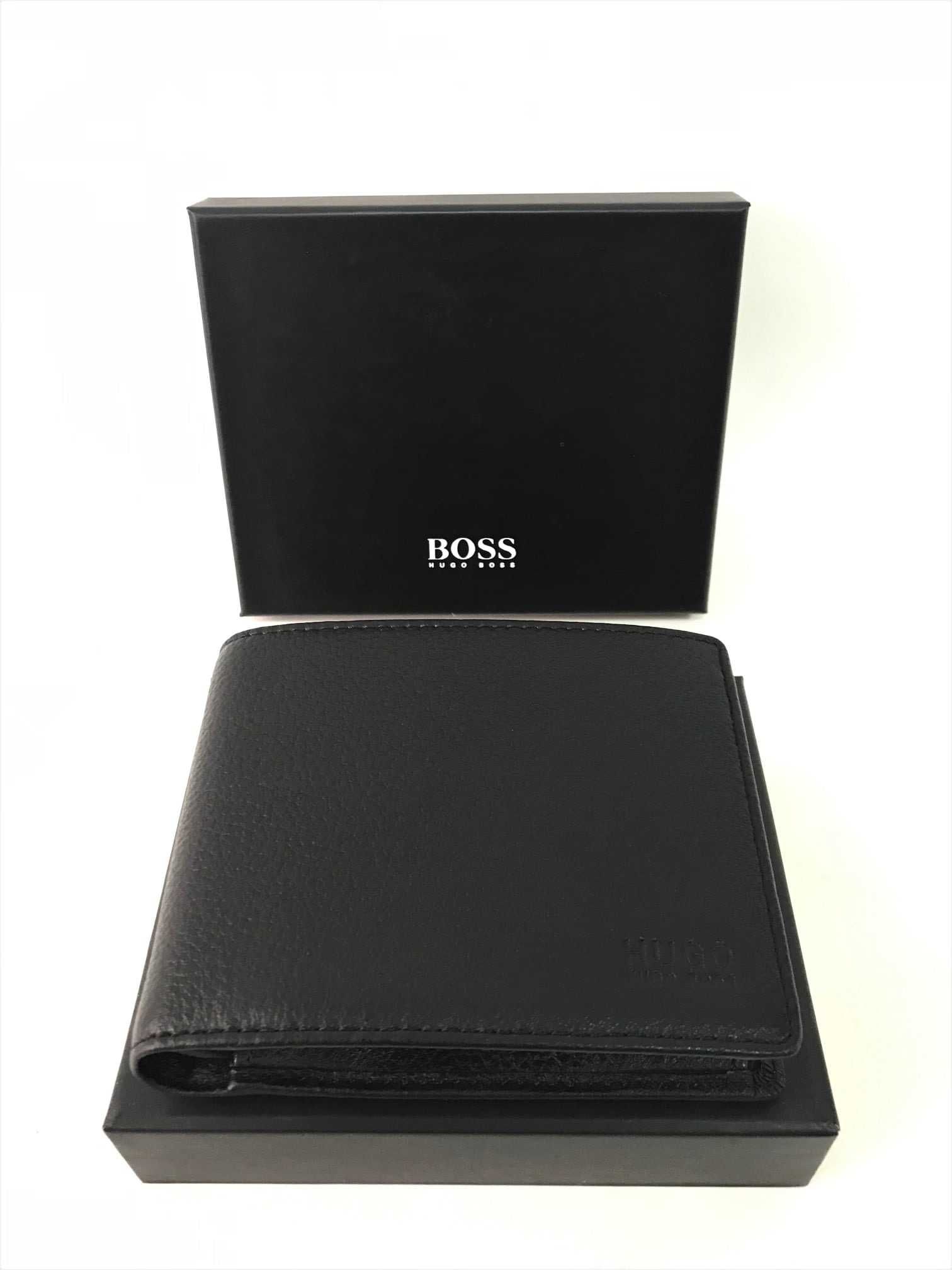 Мъжки портфейл Hugo Boss 005 !