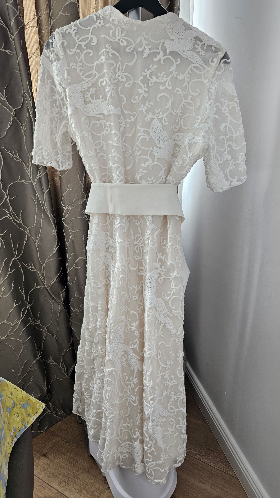 Rochie matase si broderie manula