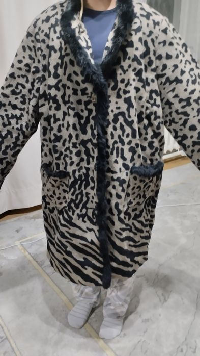 Демисезонное весна- осень лама пальто