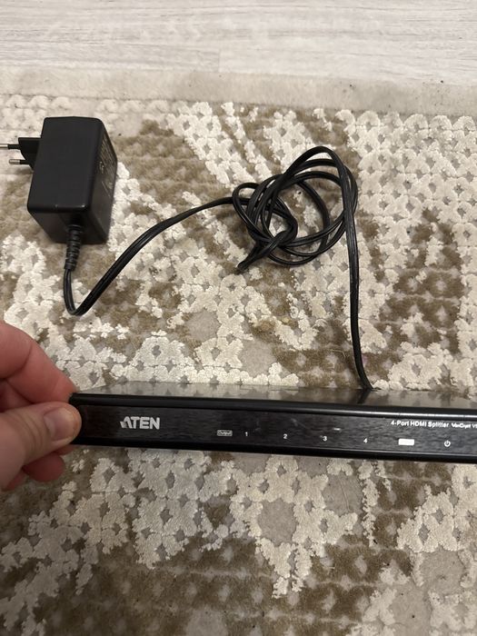 Spliter hdmi 4 porturi out si 1 port in