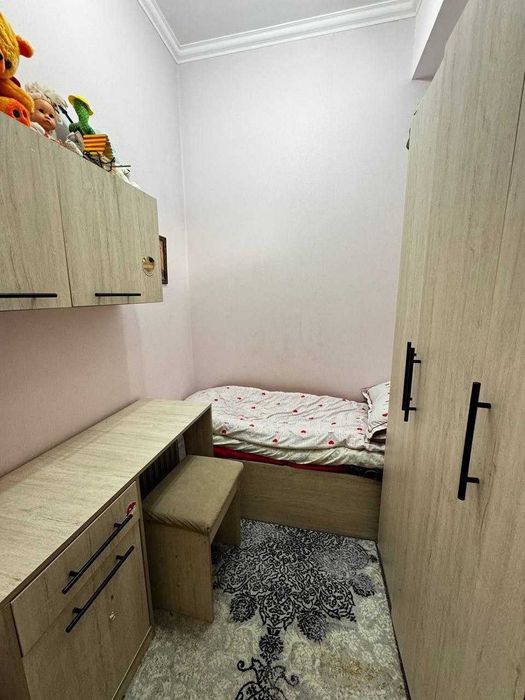 1  хоналик квартир 3 этаж, шарк 1, барака кафе