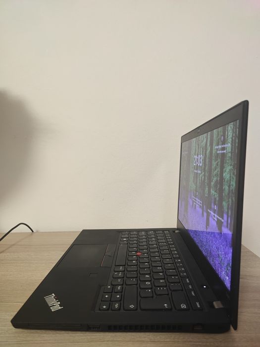 Lenovo TbinkPad T490