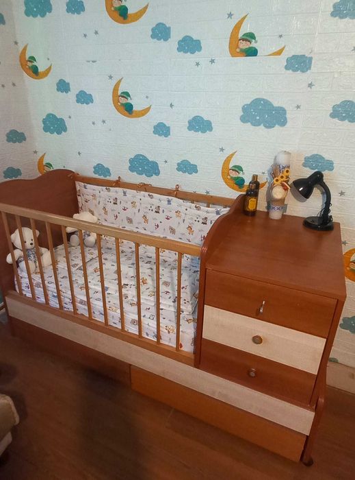 Patut cu saltea si lenjerie