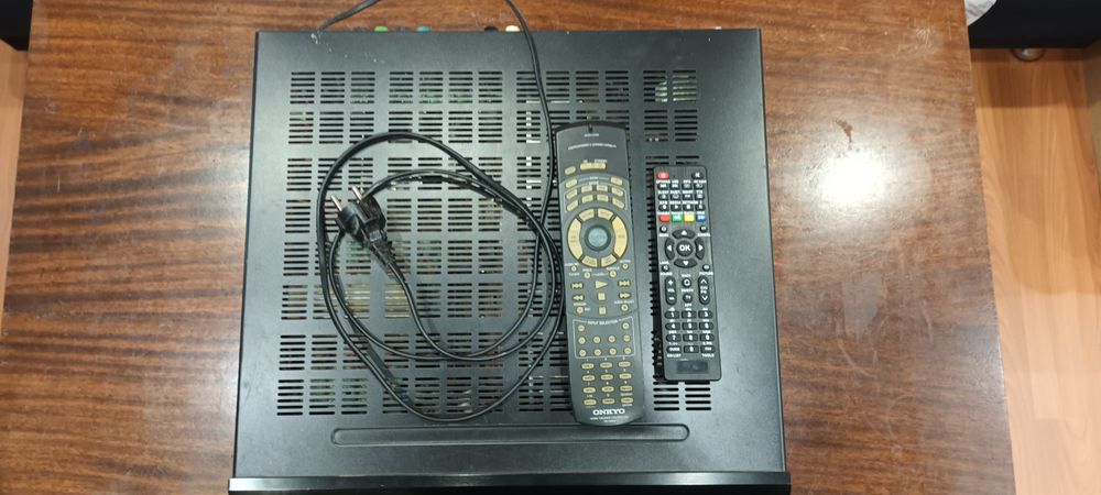Усилвател ONKYO  TX-SR600E