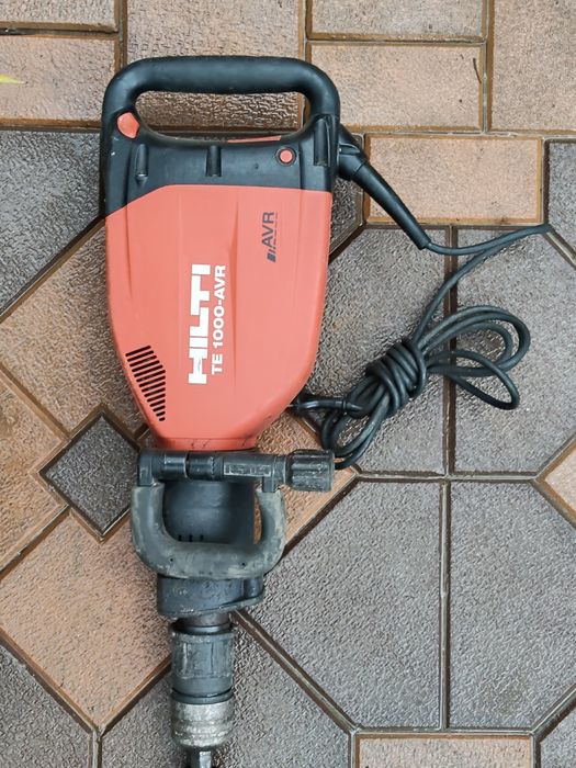 Demolator HILTI TE 1000-AVR că și nou