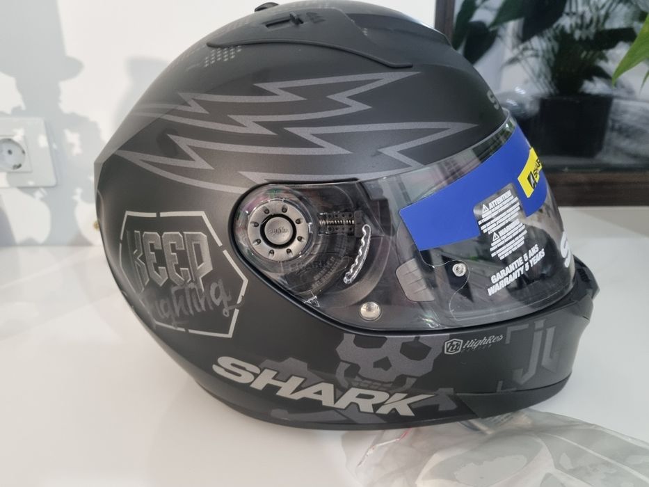 Vand casca Shark NOUA