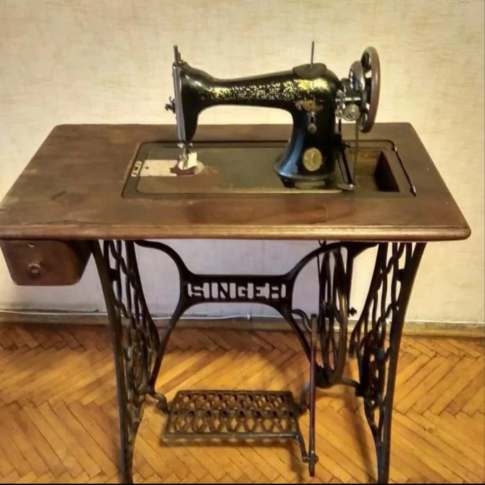 Швеиная машинка зингер