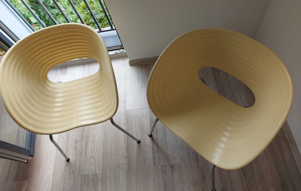 Vand doua scaune living