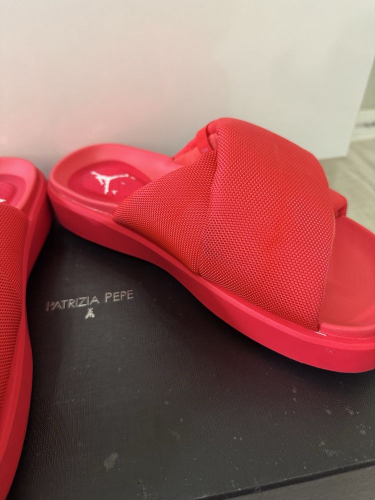 Дамски чехли Jordan