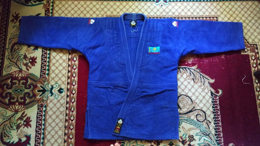 Продам х/б куртки от кимоно