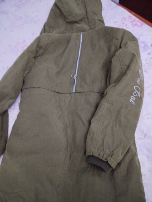 Продается куртка, теплая женская.