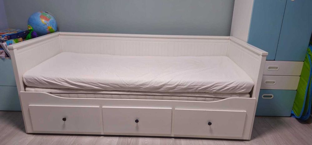 Pat divan IKEA HEMNES alb extensibil cu 2 saltele spuma 80x200 cm
