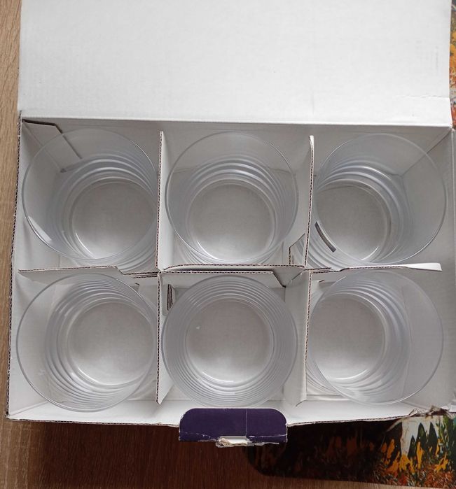 Продавам стъклени чаши Bohemia