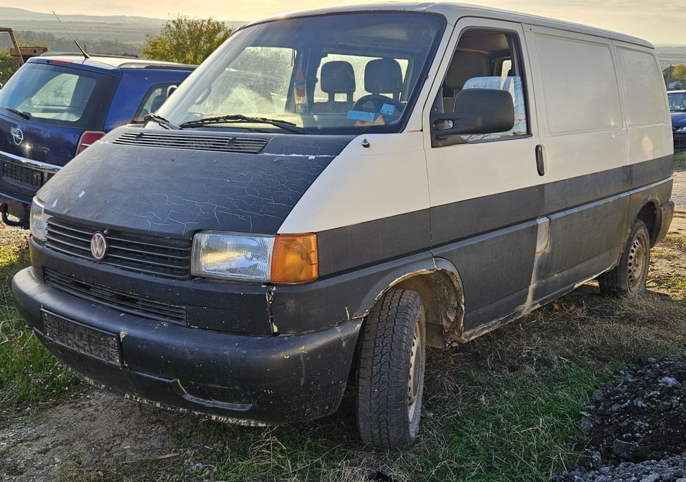 Фолксваген Транспортер Т4 2.4 на части VW Transporter T4 2.4 na chasti