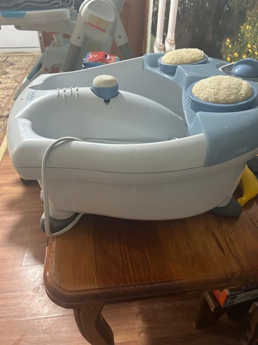 Продам массажёр для ног. Можно делать ванночки.