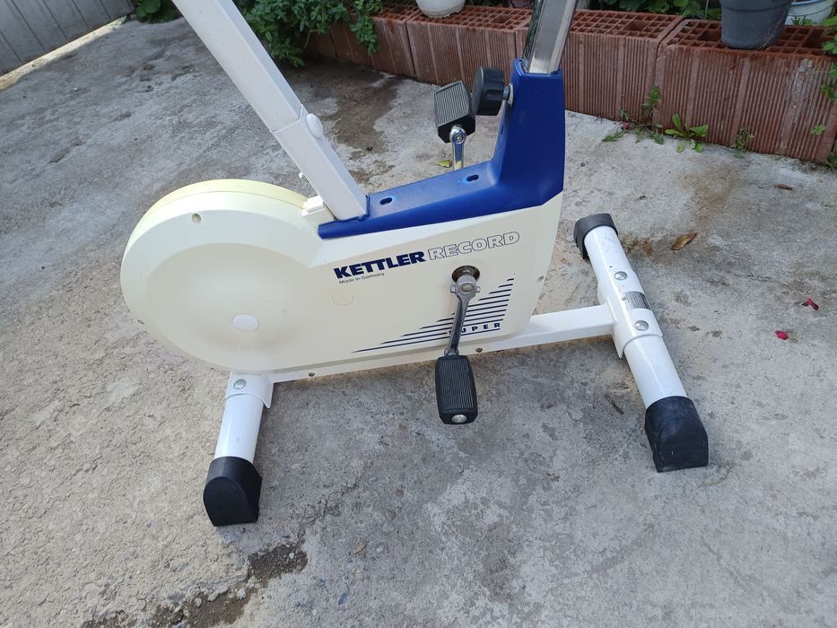 Vînd Bicicleta Fitness marca KETTLER RECORD