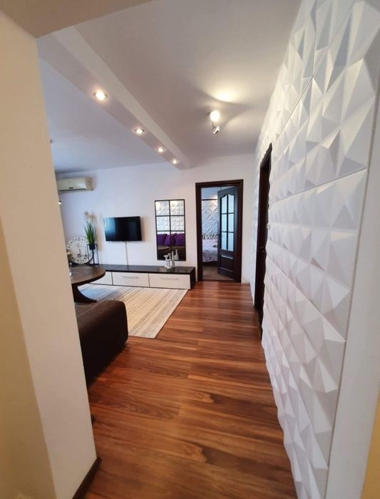Vand ap 2 camere Crangasi Ceahlaul Bucuresti