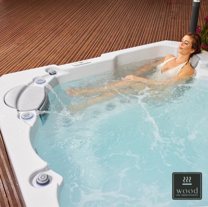 Wellis Jacuzzi - PRAGUE Life Delux
