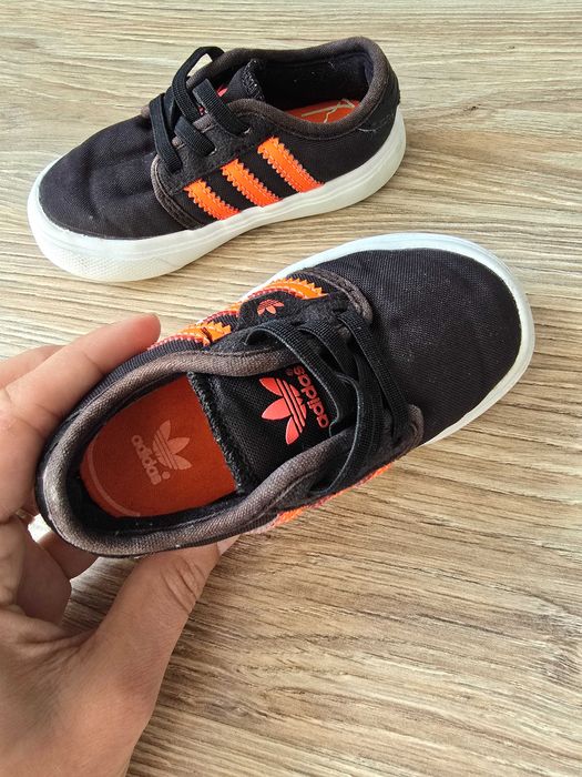 Детски кецове Adidas Originals Seeley I, Black/SolRed