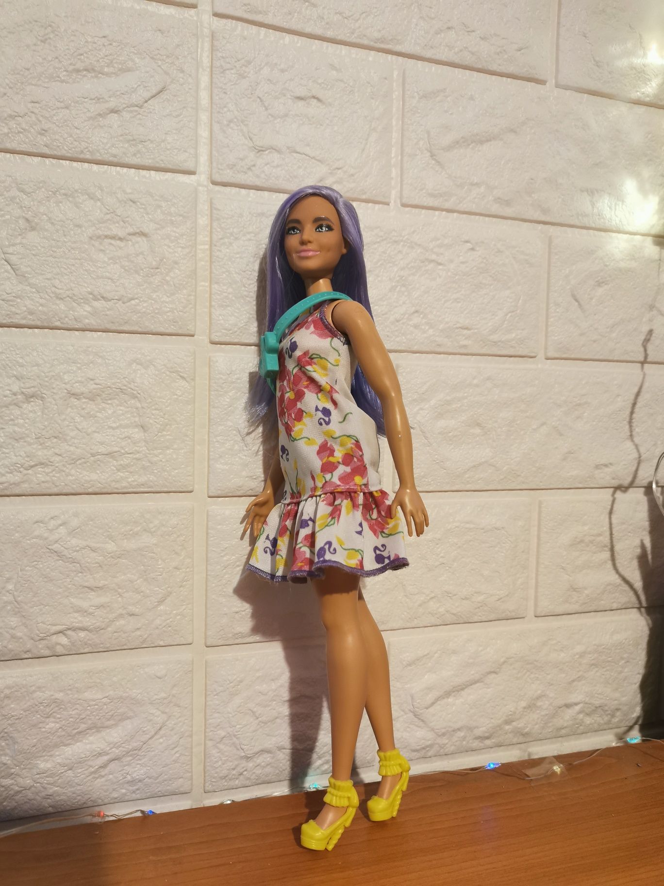 Păpușă Barbie Fashionista nr. 157, cu părul mov