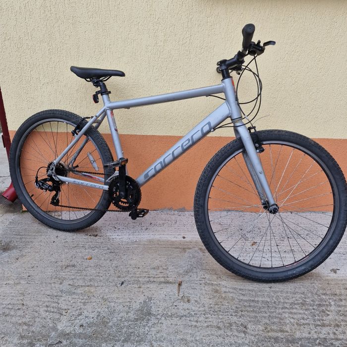 Bicicleta.marca career frem aluminiu