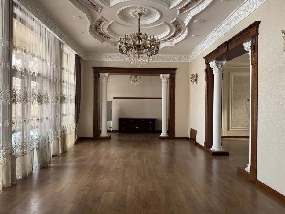 Сотилади Дом Яккасарай Махаля Тепа Ракат Боши 6,5 соток Фасад 20м