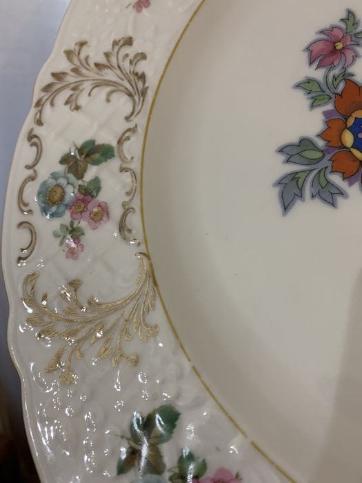 Плато-голяма чиния за торта-не е налично