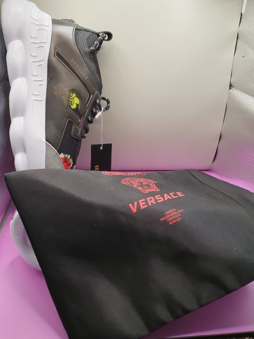 Adidași Chain Reaction Black Flower Print