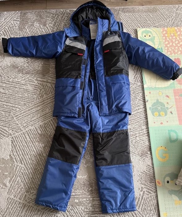 Новая теплая  куртка с комбезом