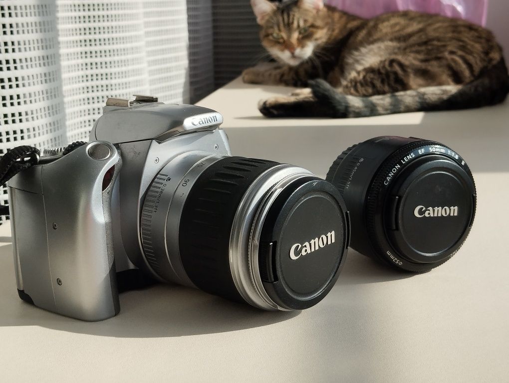Фотоаппарат Canon EOS 300v с двумя объективами