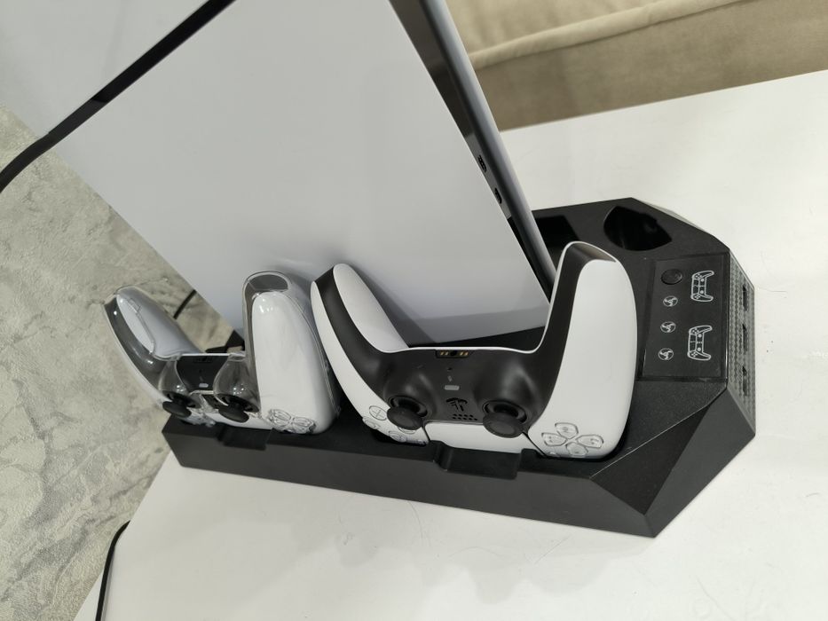 Зарядка,подставка/зарядка ps5