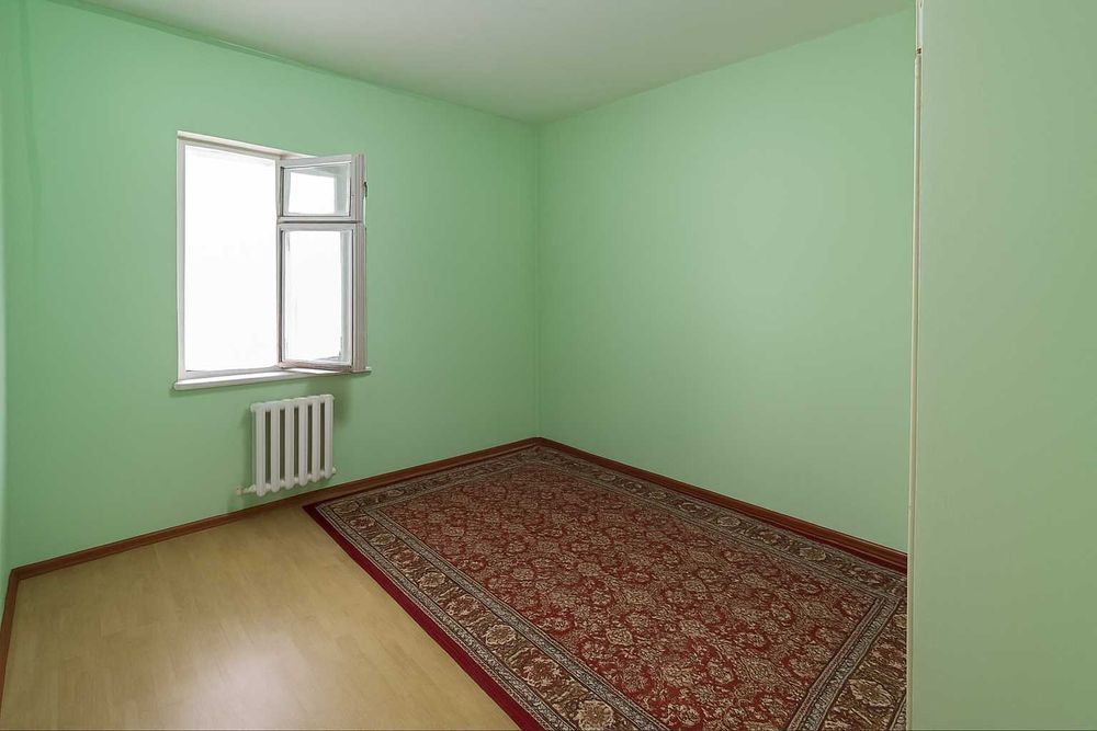 Продаётся квартира в Сергели, массив Куйлюк-5 (бывшее общежитие)