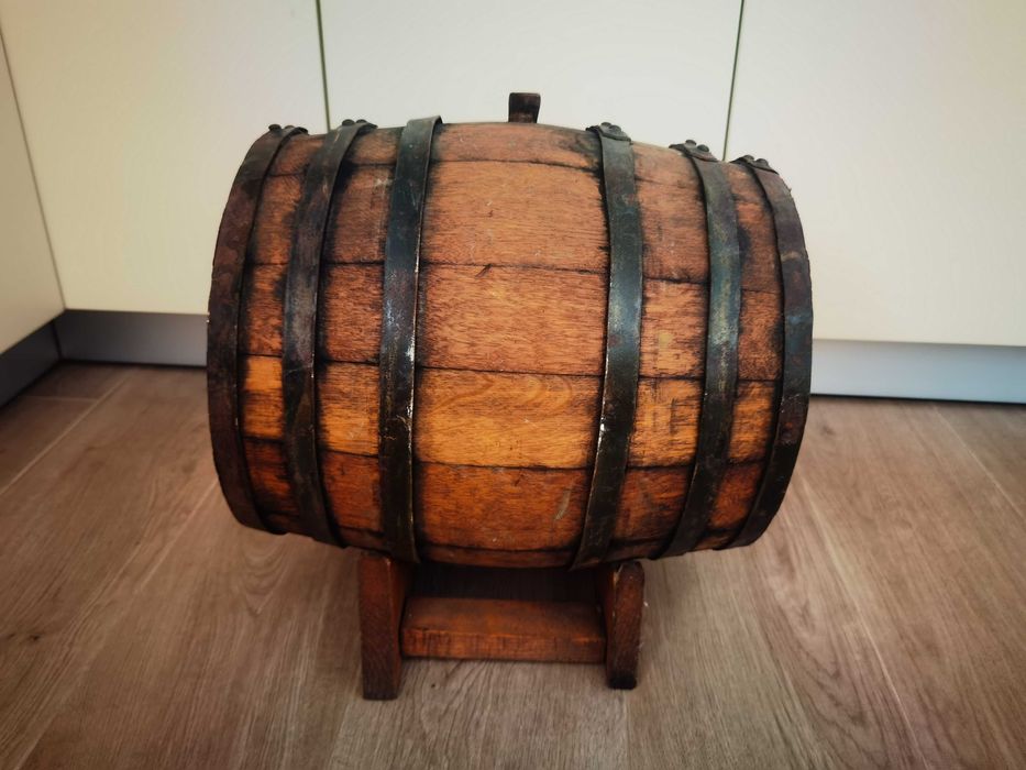 Butoi butoias artizanal lemn de dud cu cana