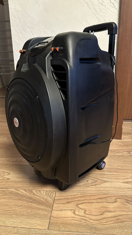 Vand boxa Akai 50w