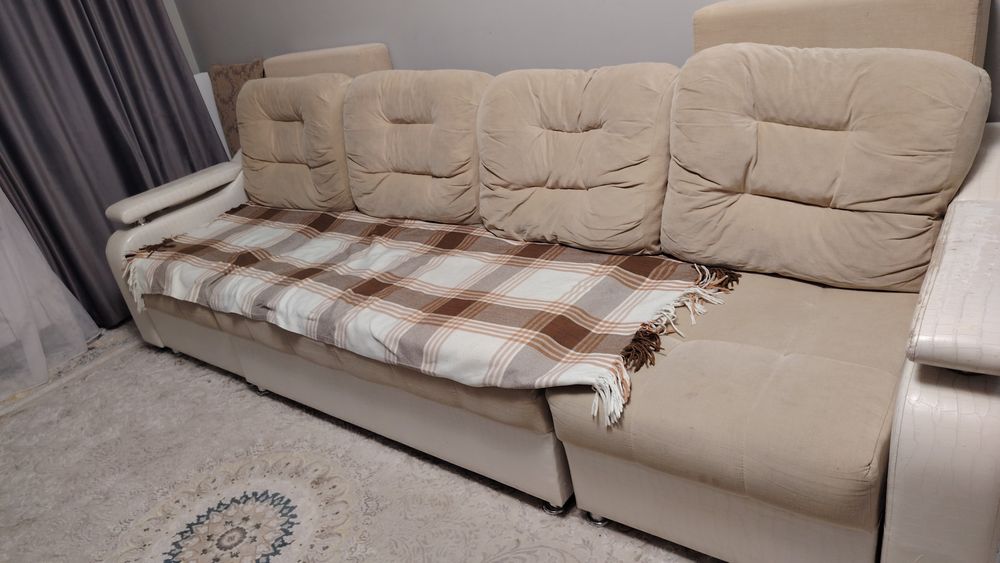 Продаётся диван для зала