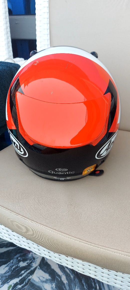 ARAI Quantic  Space red