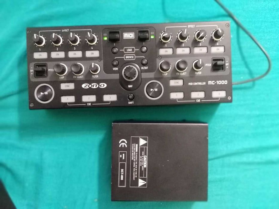 DJ Midi Controller ZOMO MC 1000 si sursa microfon condensator SCT 800