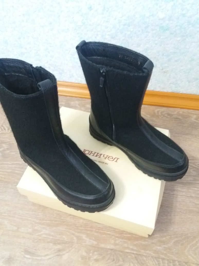 Продам сапожки зимние.