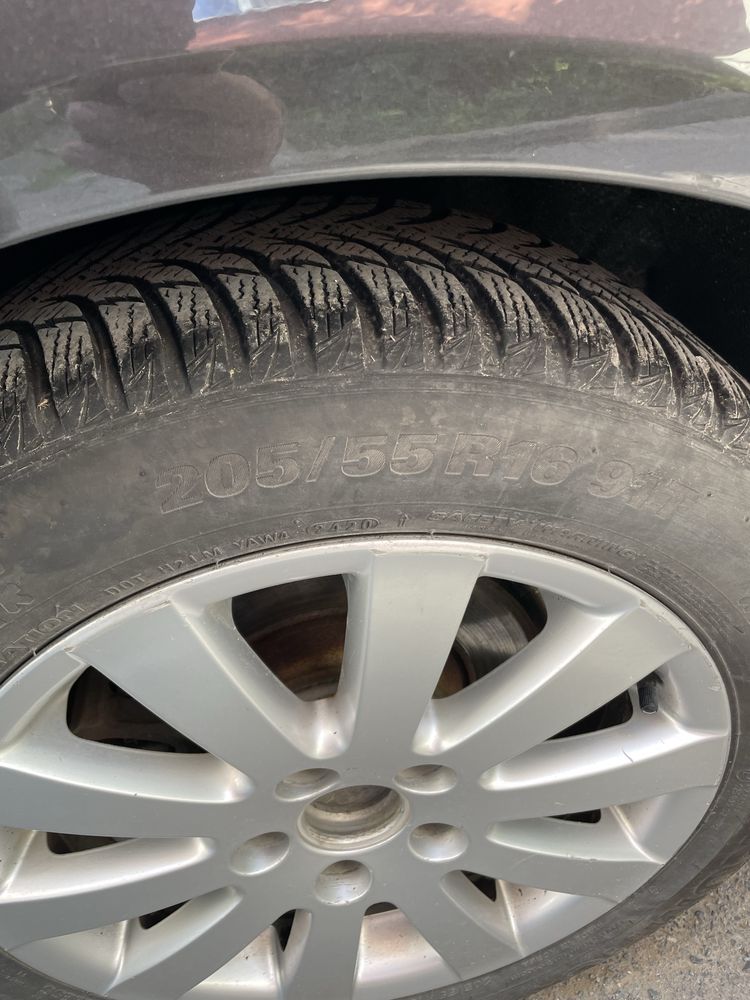 VW Passat автомобил в гр София