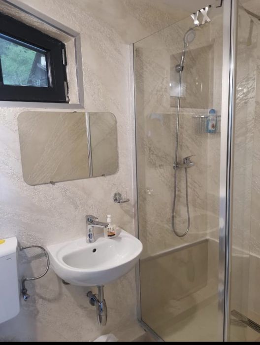 Închiriez casa Orsova pe malul Dunarii