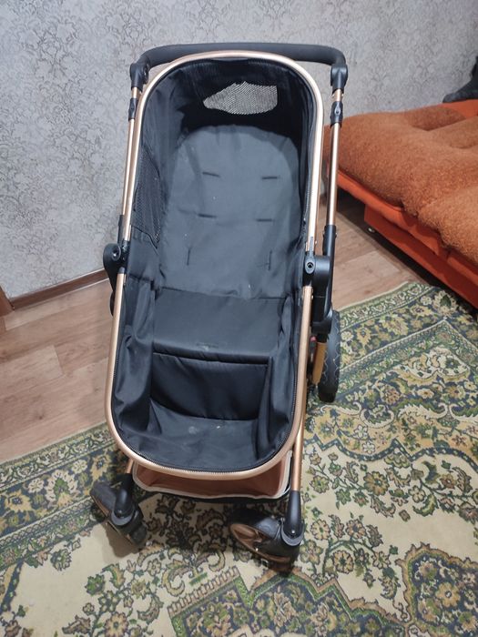 Продам коляску состоянии отличное все механизмы работают