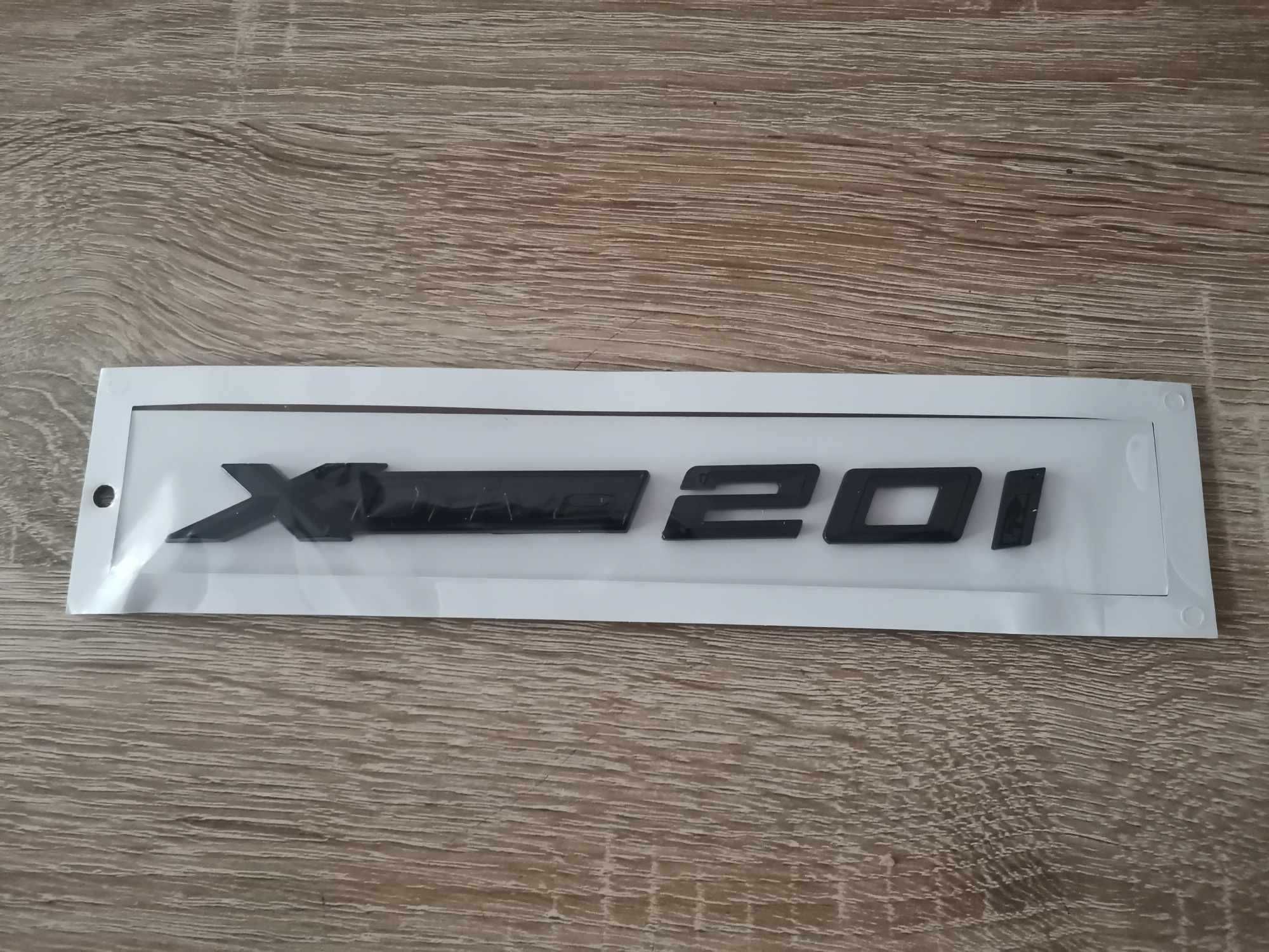 черен надпис BMW Xdrive 20i