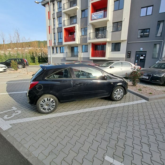 Vând Opel Corsa D