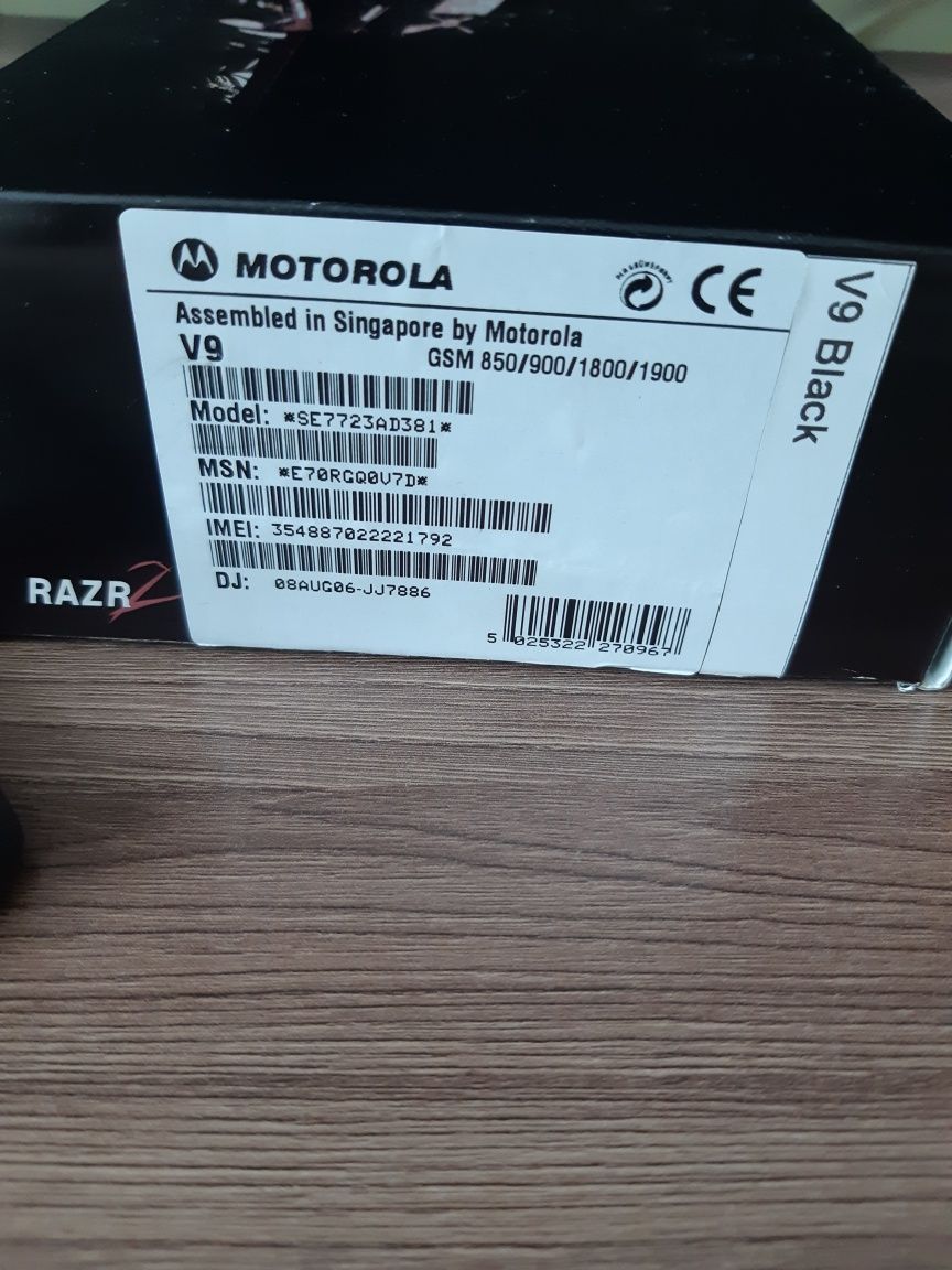 Motorola RAZR V9