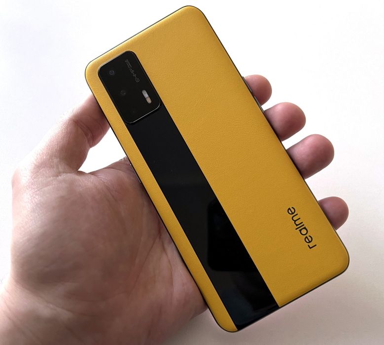 Realmi gt 5g igravoy