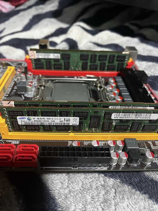 Продаю материнскую плату