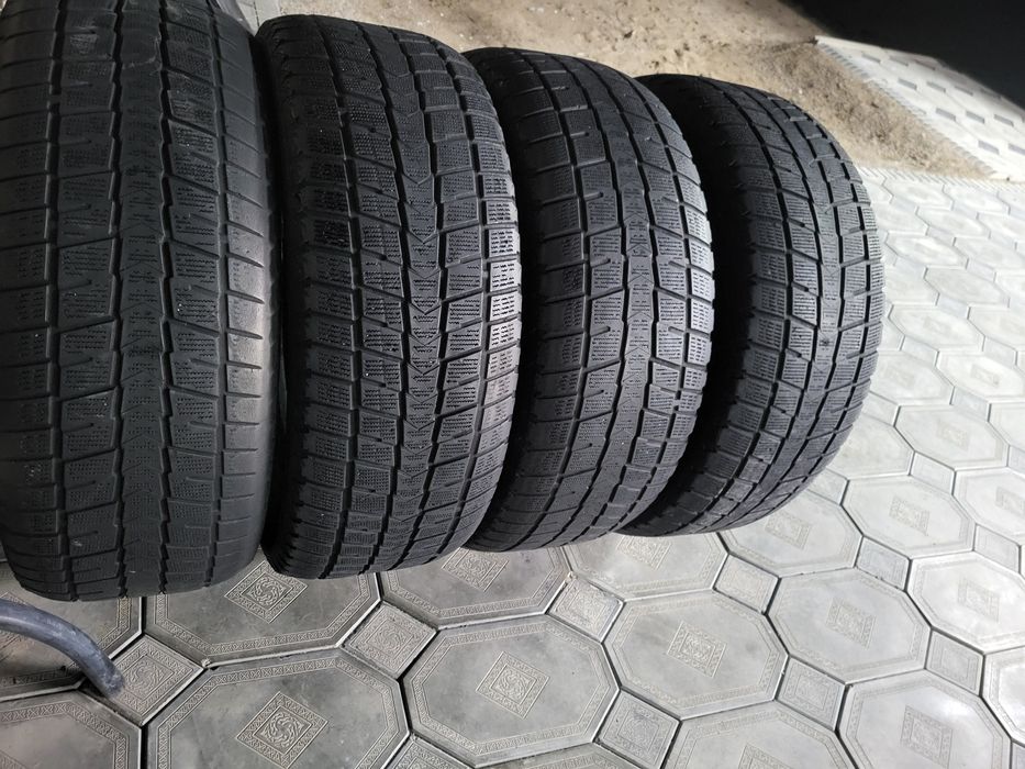 Продам зимние шины в комплекте 285/60/18 NEXEN