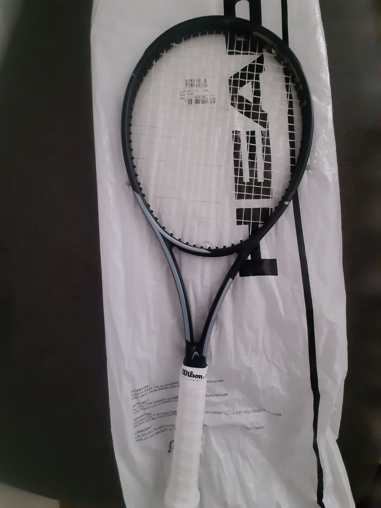 Racheta tenis Head Gravity PRO 2023