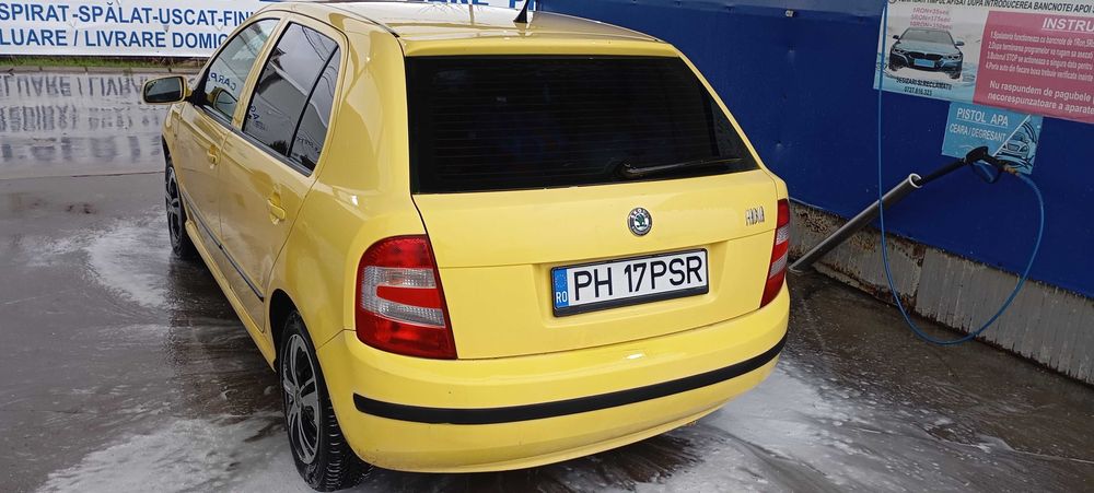 Vând Skoda Fabia