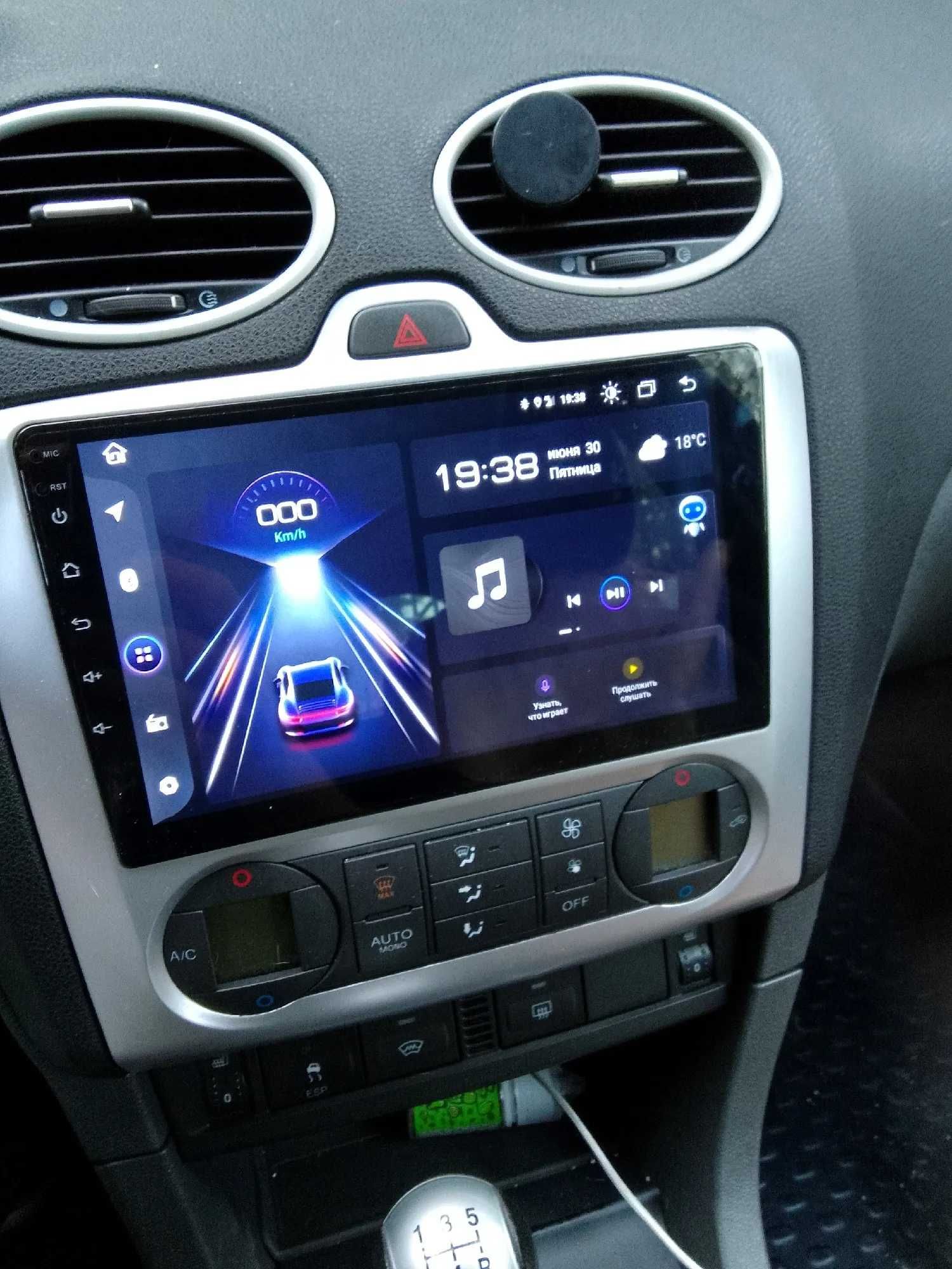 Navigatie GPS Android Dedicata Ford Focus 2 MK2 - QLed DSP Carplay 4G